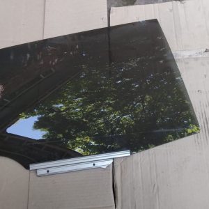 Peugeot 406 Rear Door Window Glass With Mounting Rail