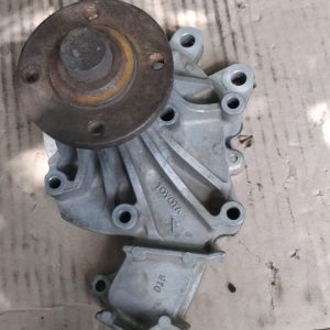 Toyota Hilux 2014 3.0 D‑4D Engine Water Pump – OEM Quality