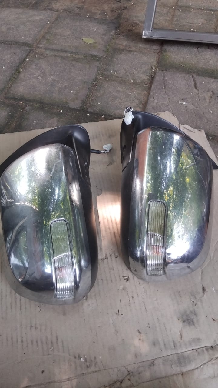 Toyota Hilux N70 Chrome Door Mirror Set LH + RH