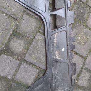 VW GOLF MK7 (2013‑2019) Front Underbody Side Panel / Engine Tray