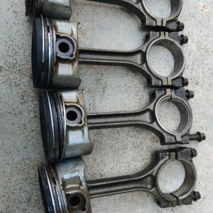 Toyota Hilux Engine Pistons and Connecting Rods
